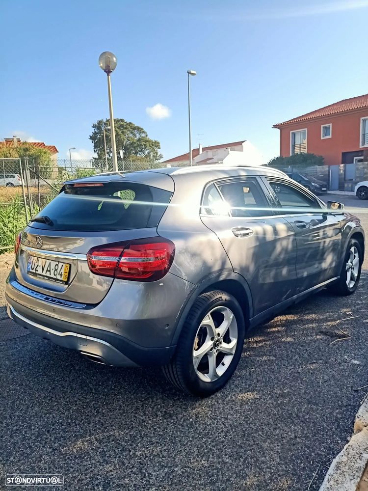 Mercedes-Benz GLA 200 d Aut. - 6