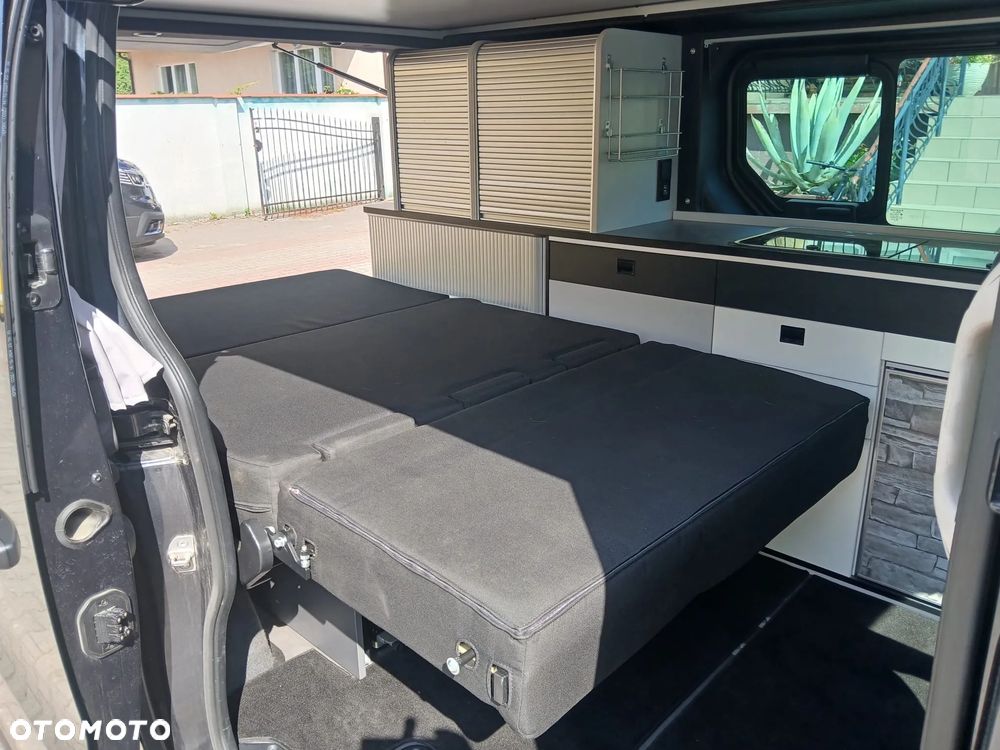 Renault Trafic 2.0 dCi - 17