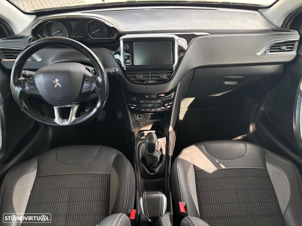 Peugeot 2008 PureTech 82 Allure - 10