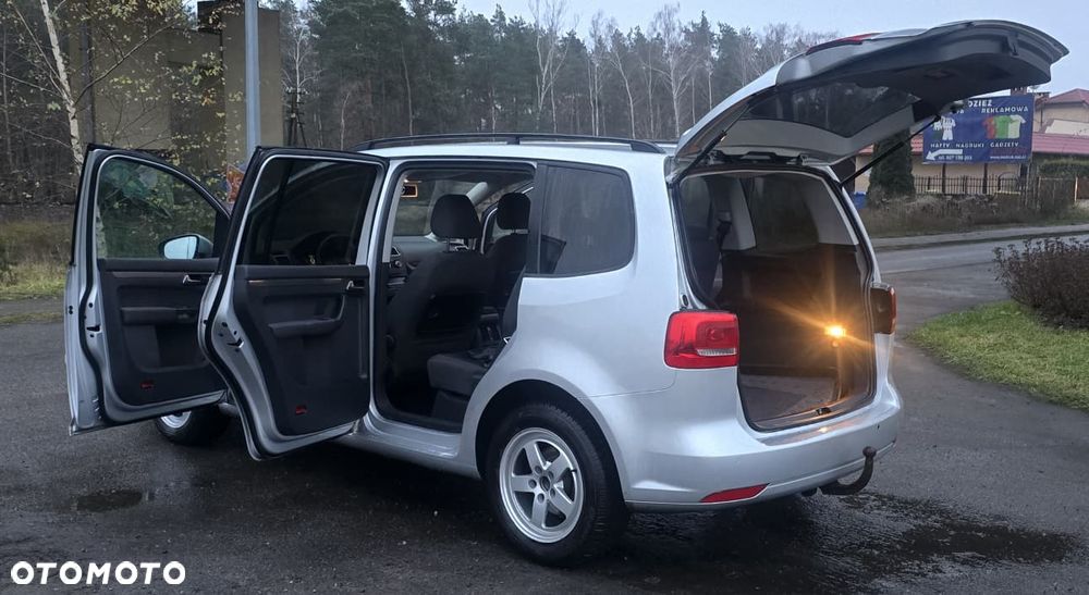 Volkswagen Touran 1.6 TDI DPF Comfortline - 9