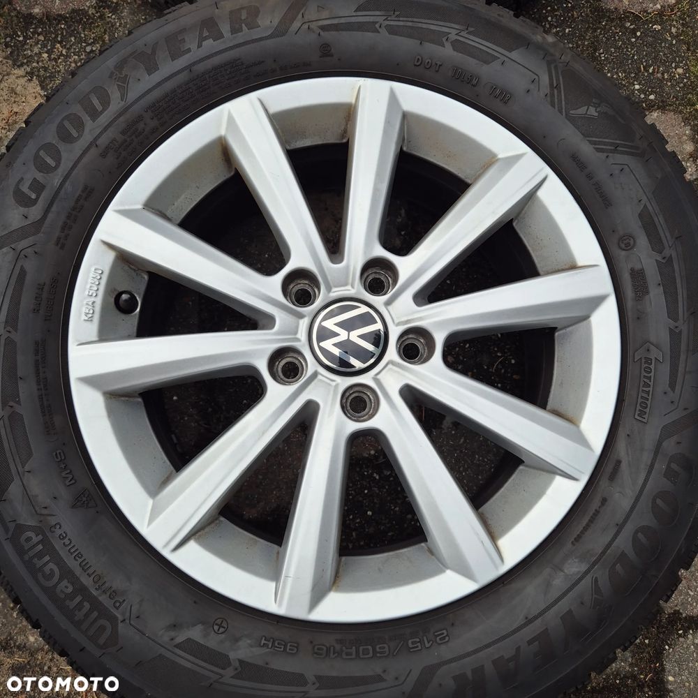 ZIMA 215/60 R16 ORYGINALNE VW PASSAT T-ROC BEETLE TOURAN SKODA SUPERB OCTAVIA KAROQ 2025r - 2