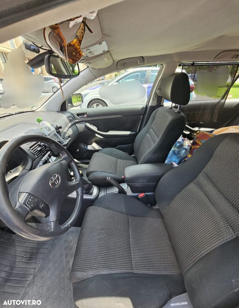 Toyota Avensis 2.0 D-4D Station Luna - 4