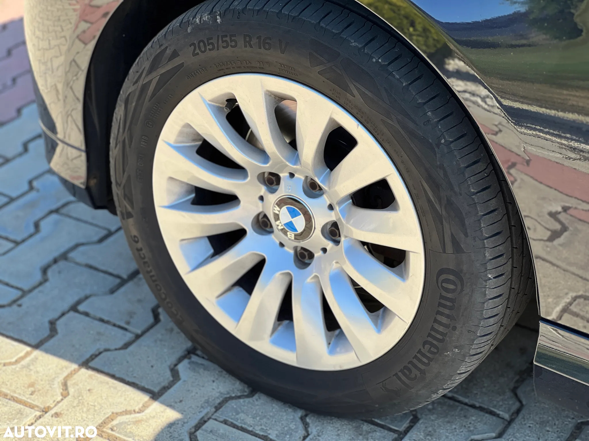 BMW Seria 3 318d - 13