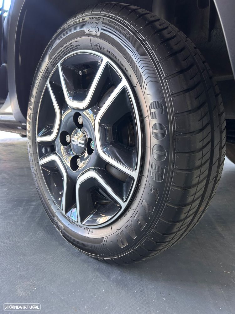 Dacia Spring Electric 45 Essential - 5