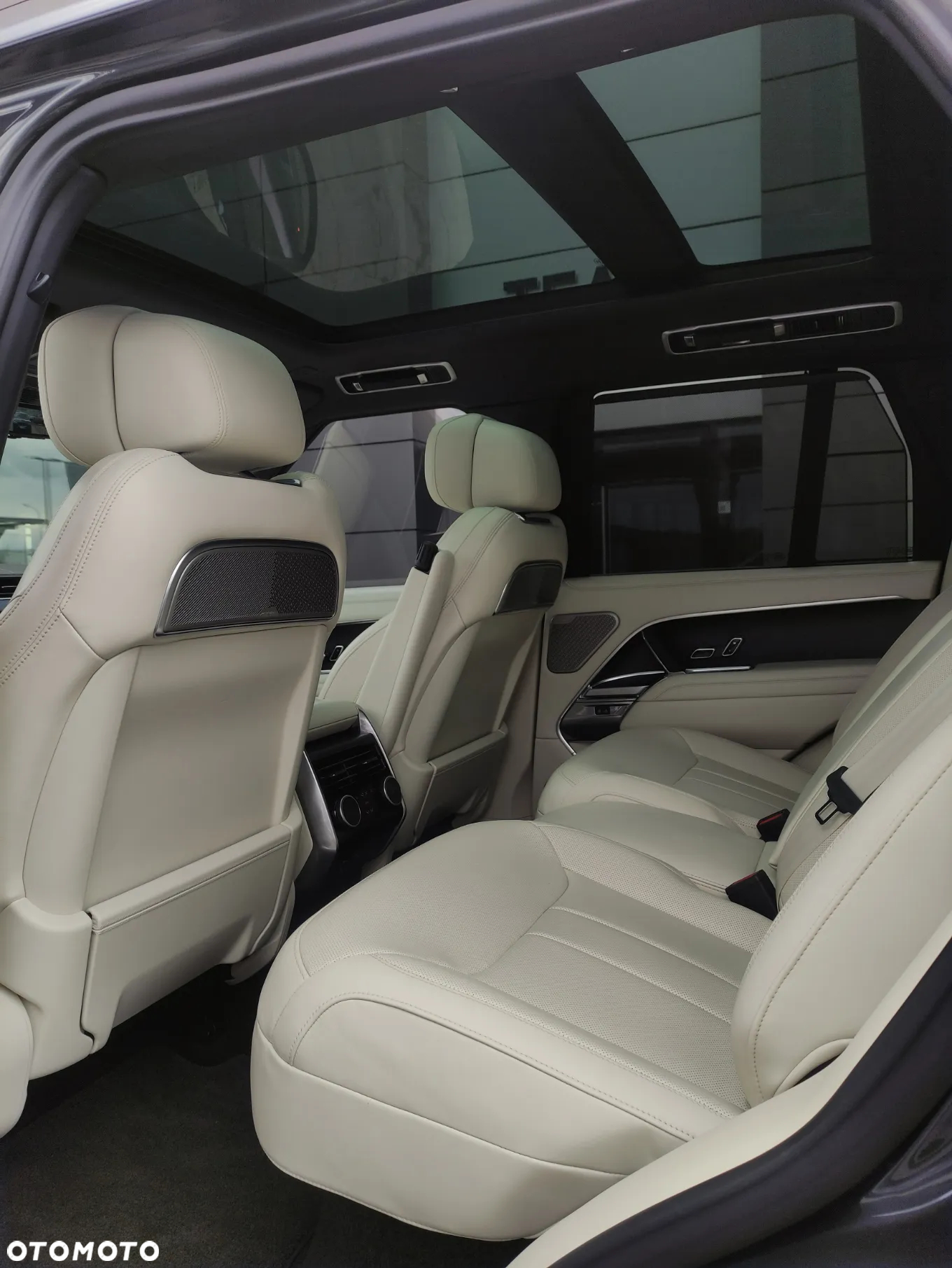 Land Rover Range Rover 4.4 V8 P535 Autobiography - 9