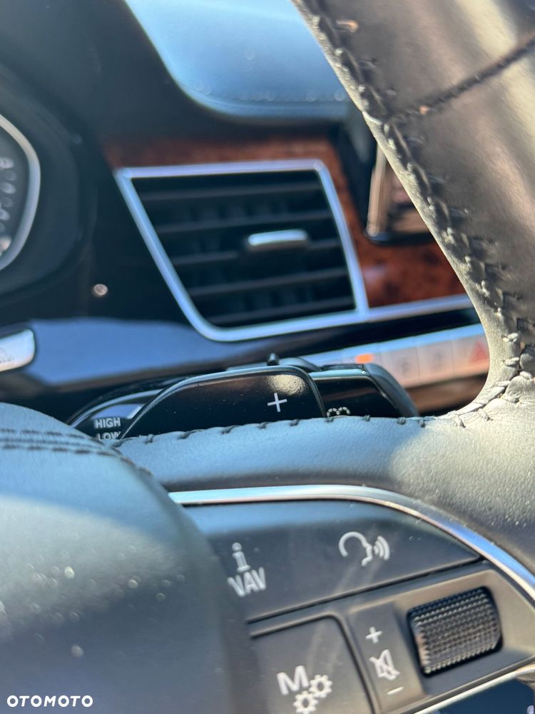 Audi A8 4.0 TFSI L Quattro - 25