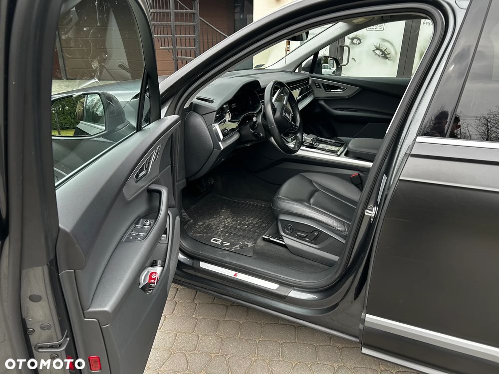 Audi Q7 ver-45-tdi-mhev-quattro-s-line-tiptr - 14