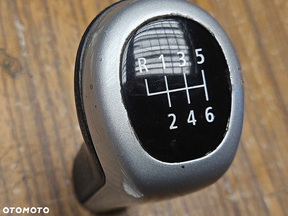 Gałka Mieszek Czarna Skóra Lewarek Zmiany 6 Biegów Manual BMW 3 E90 E91 E92 LCI Lift - 29