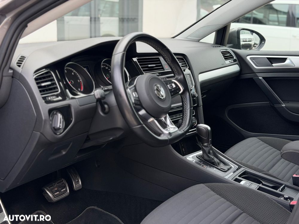 Volkswagen Golf 1.6 TDI DPF DSG BlueMotion Technology Comfortline - 8