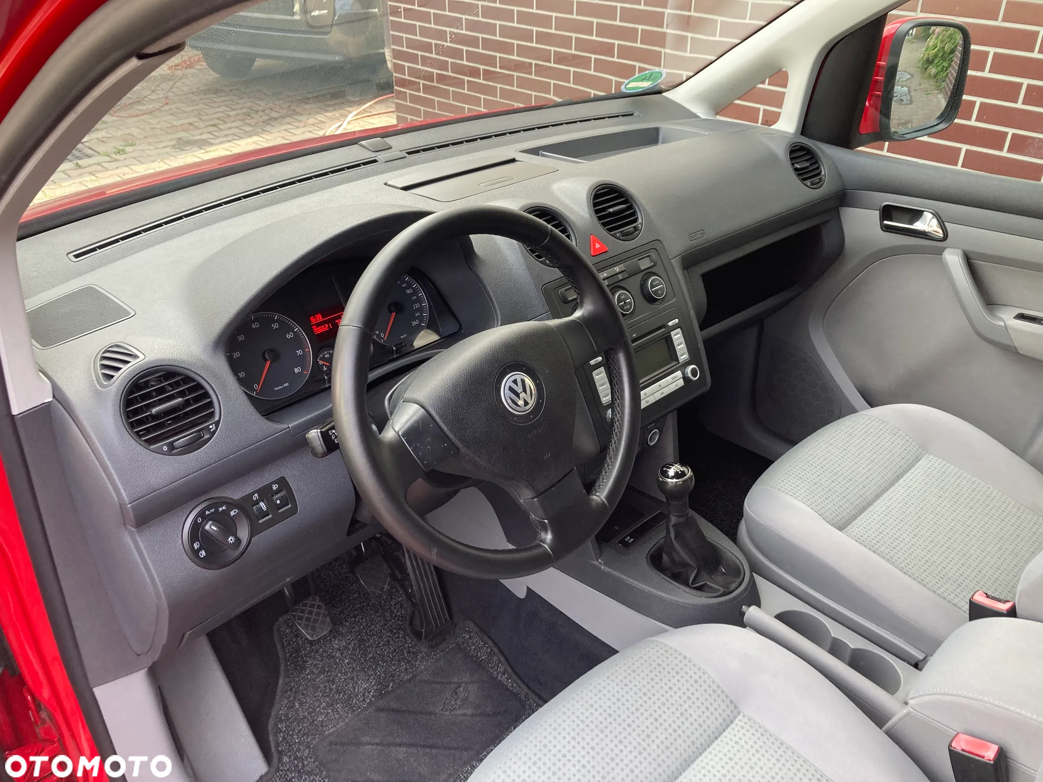 Volkswagen Caddy - 11