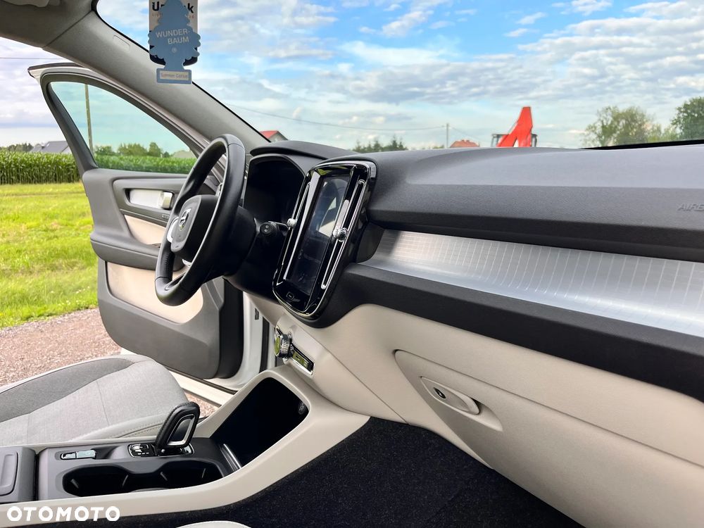 Volvo XC 40 T4 - 5