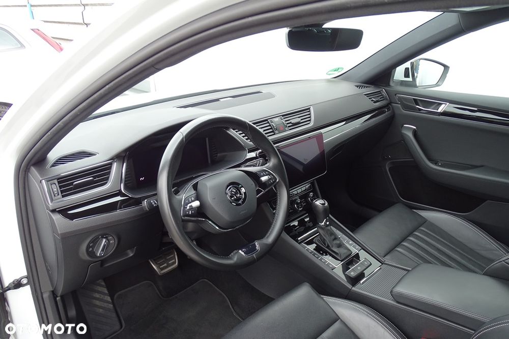 Skoda Superb 1.4 TSI DSG L&K - 23