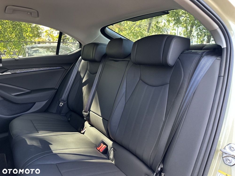 Skoda Superb 2.0 TDI SCR 4x4 Selection DSG - 36