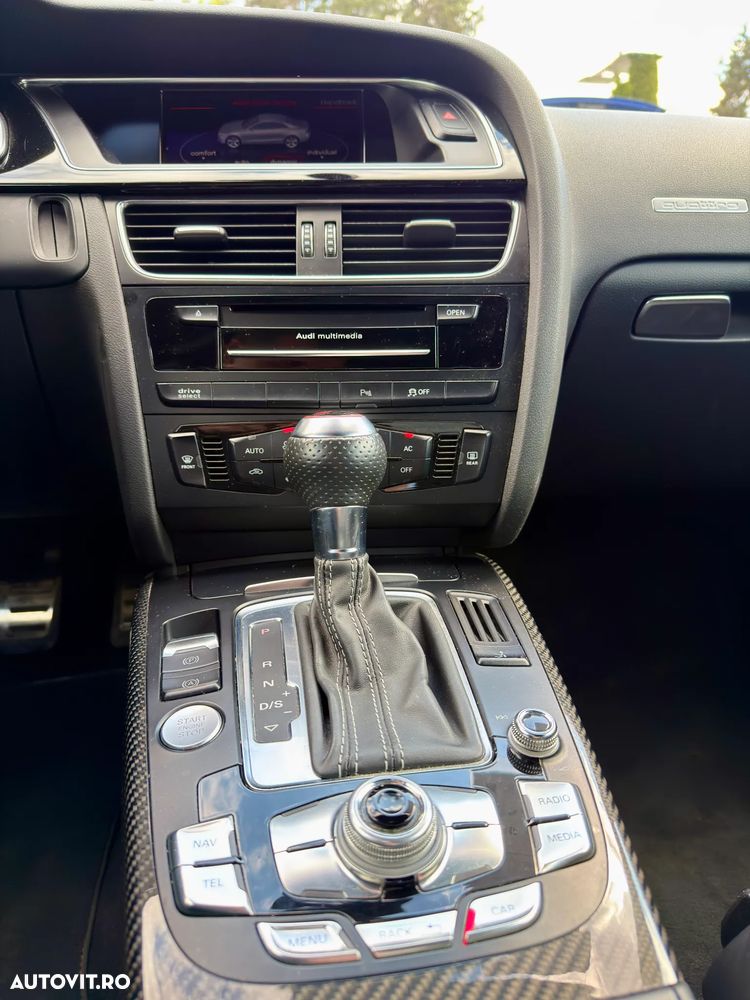 Audi RS5 4.2 FSI quattro Stronic - 12