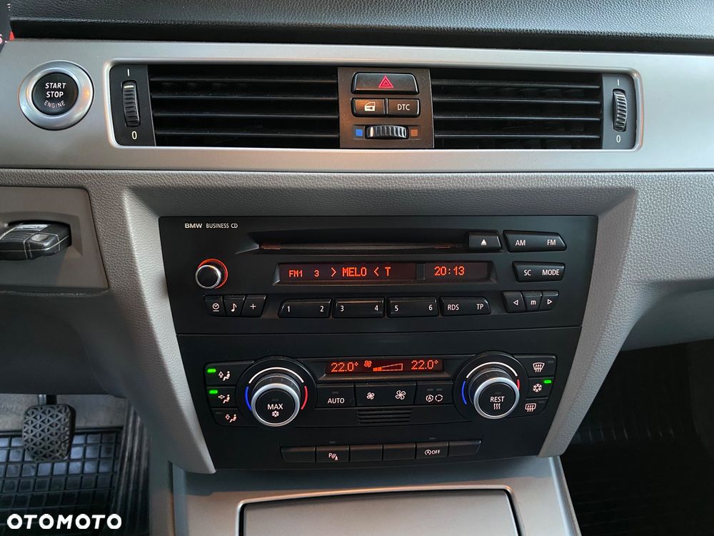 BMW Seria 3 320d - 32