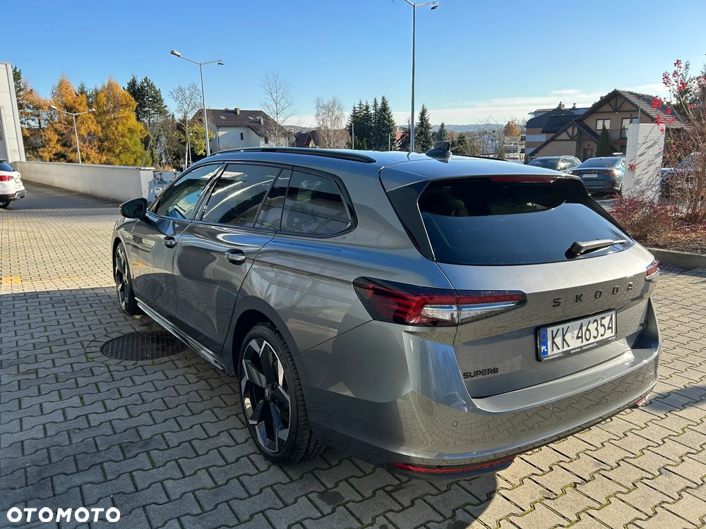 Skoda Superb 2.0 TDI SCR 4x4 Sportline DSG - 10