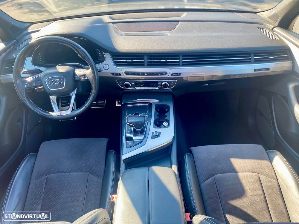 Audi Q7 3.0 TDi quattro S-line Tiptronic 7L - 10