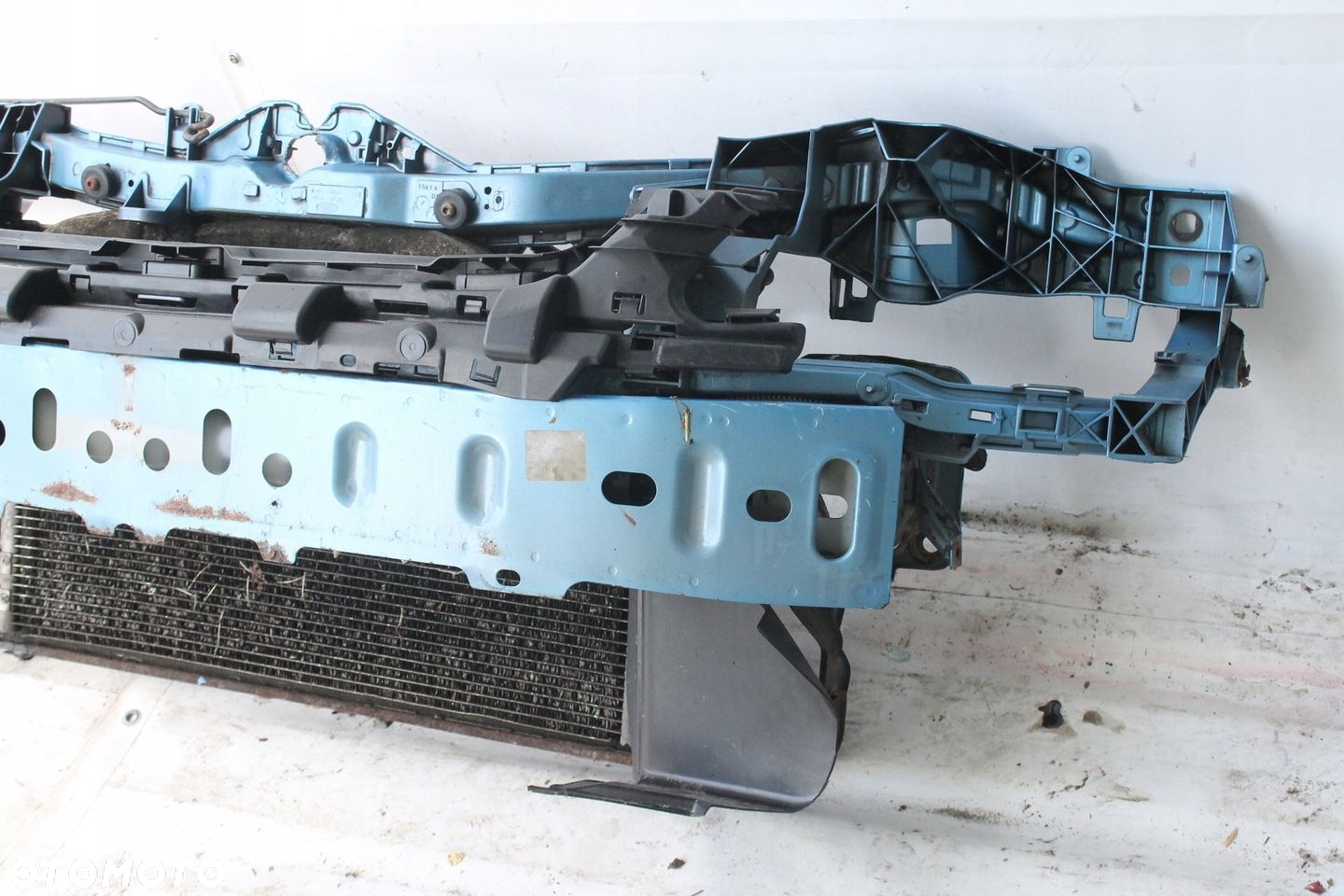 PAS PRZEDNI WZMOCNIENIE CHŁODNICE FORD FOCUS MK2 LIFT 2007R- 1.6 B - 6