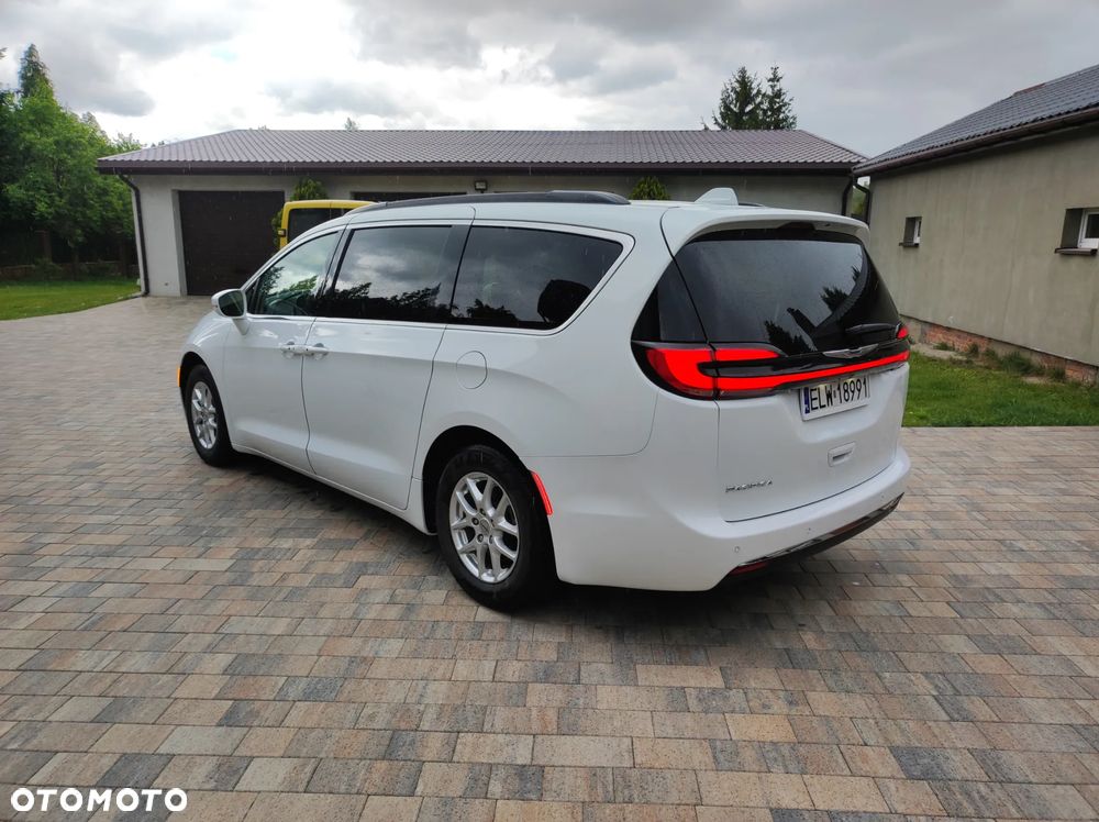 Chrysler Pacifica - 7