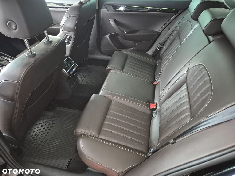 Skoda Superb 2.0 TDI 4x4 L&K DSG - 24