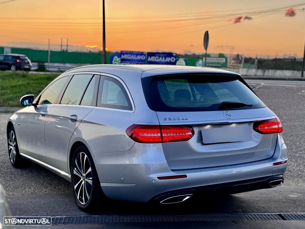 Mercedes-Benz E 300 de Avantgarde 4Matic - 11