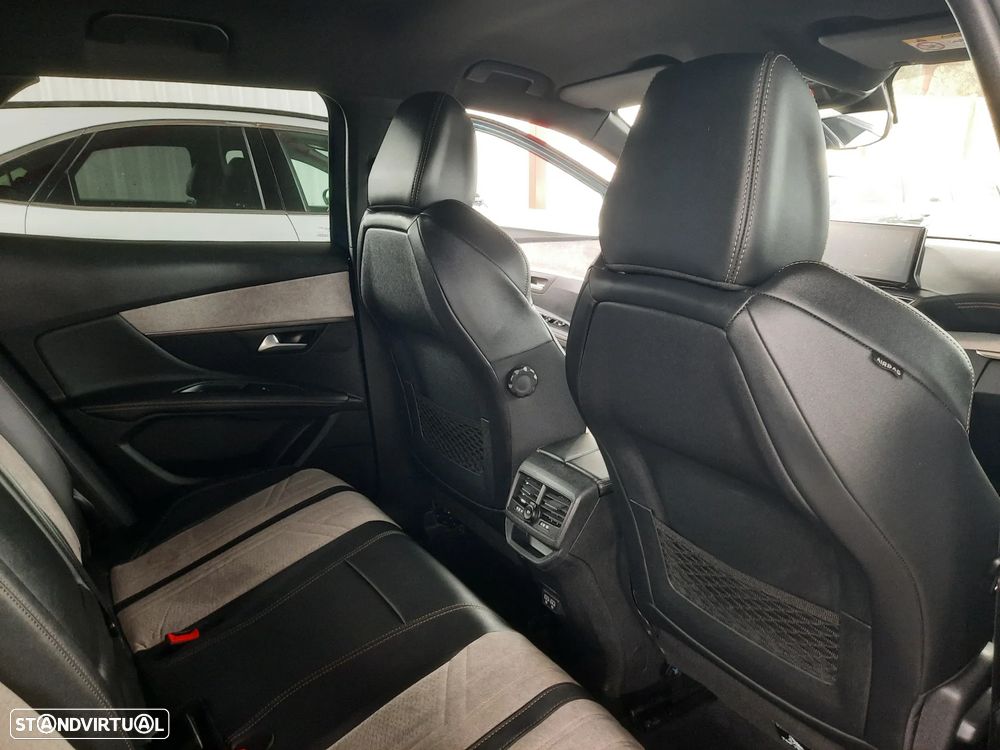 Peugeot 3008 1.6 Hybrid GT Pack e-EAT8 - 31