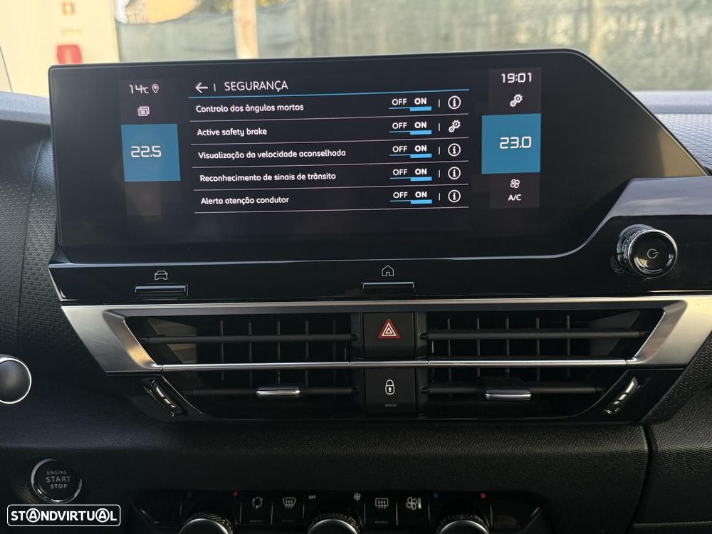 Citroën C4 1.2 PureTech Shine - 30