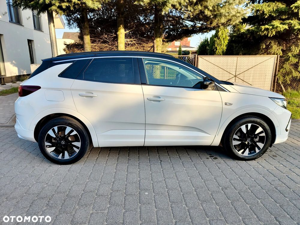 Opel Grandland 1.6 DI Automatik Ultimate - 2