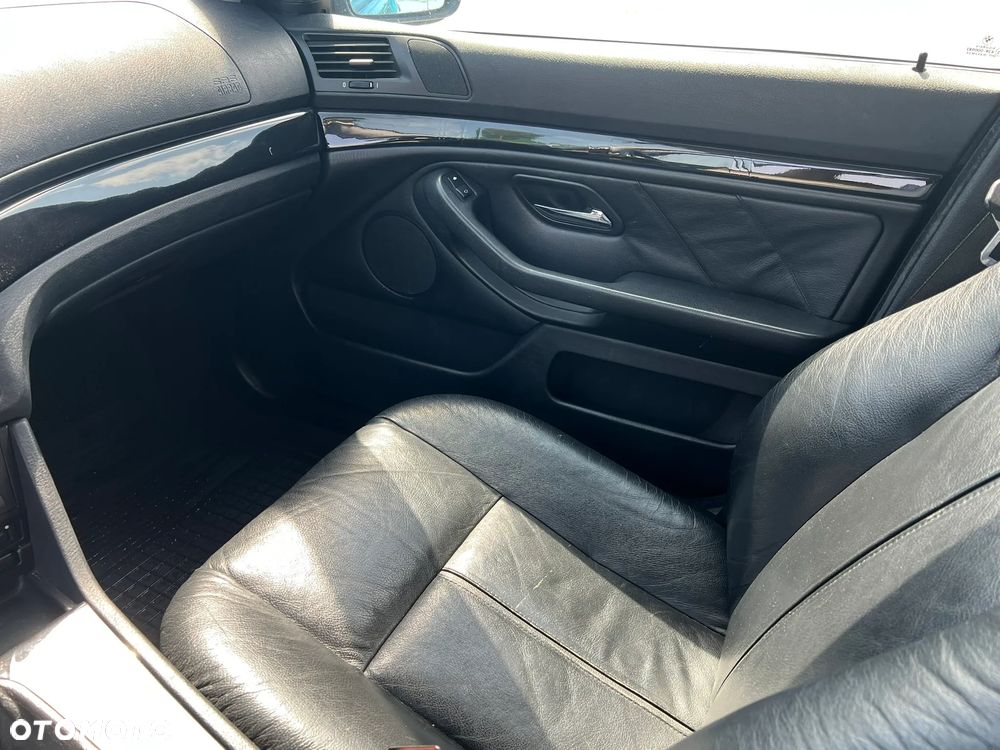 BMW Seria 5 - 15