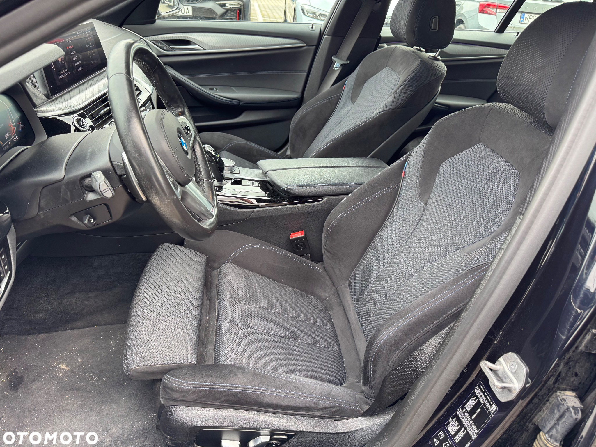 BMW Seria 5 520d xDrive M Sport sport - 26