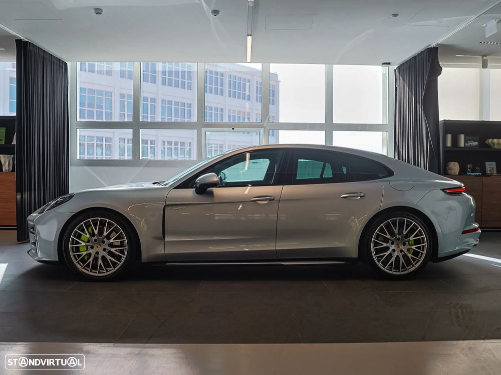 Porsche Panamera 4 E-Hybrid - 10