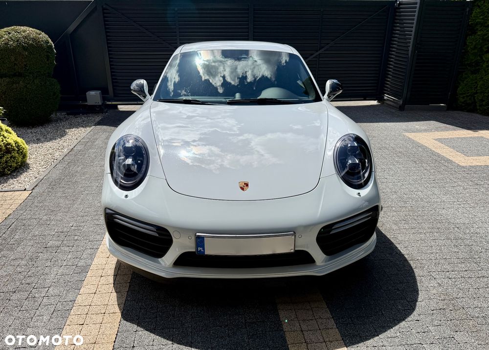 Porsche 911 Turbo S - 2