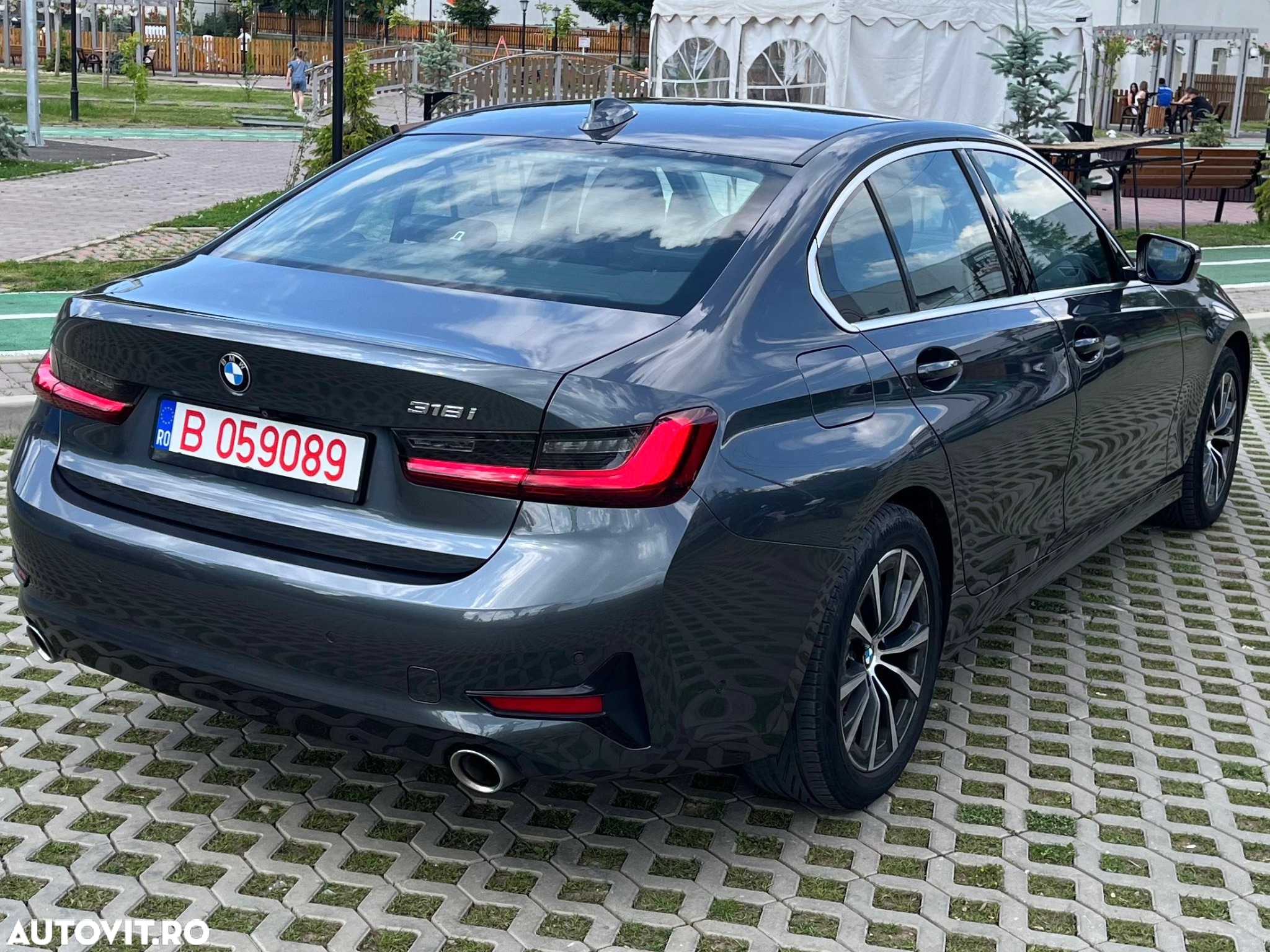 BMW Seria 3 318i AT - 28