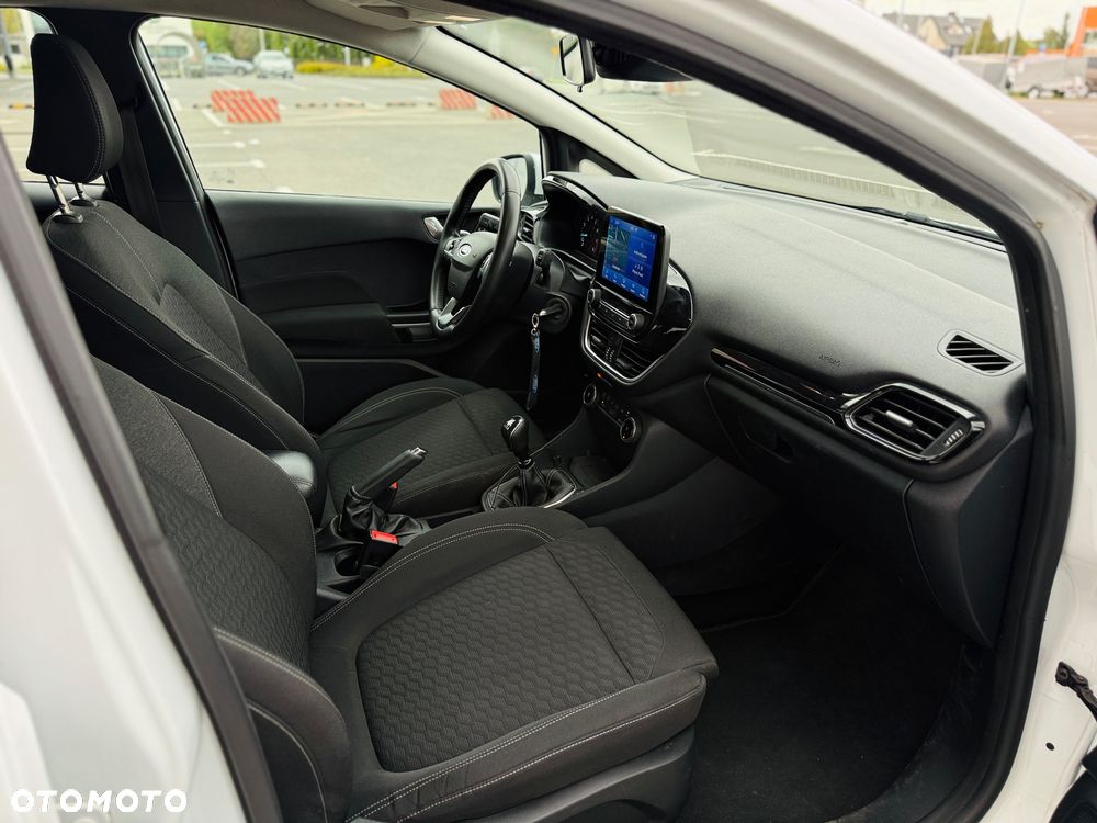 Ford Fiesta 1.0 EcoBoost Hybrid S&S TITANIUM - 16