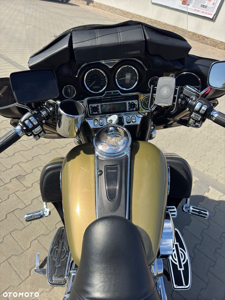 Harley-Davidson Touring Electra Glide - 12