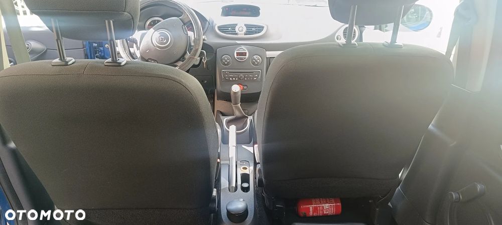 Renault Clio 1.5 dCi Alize - 4