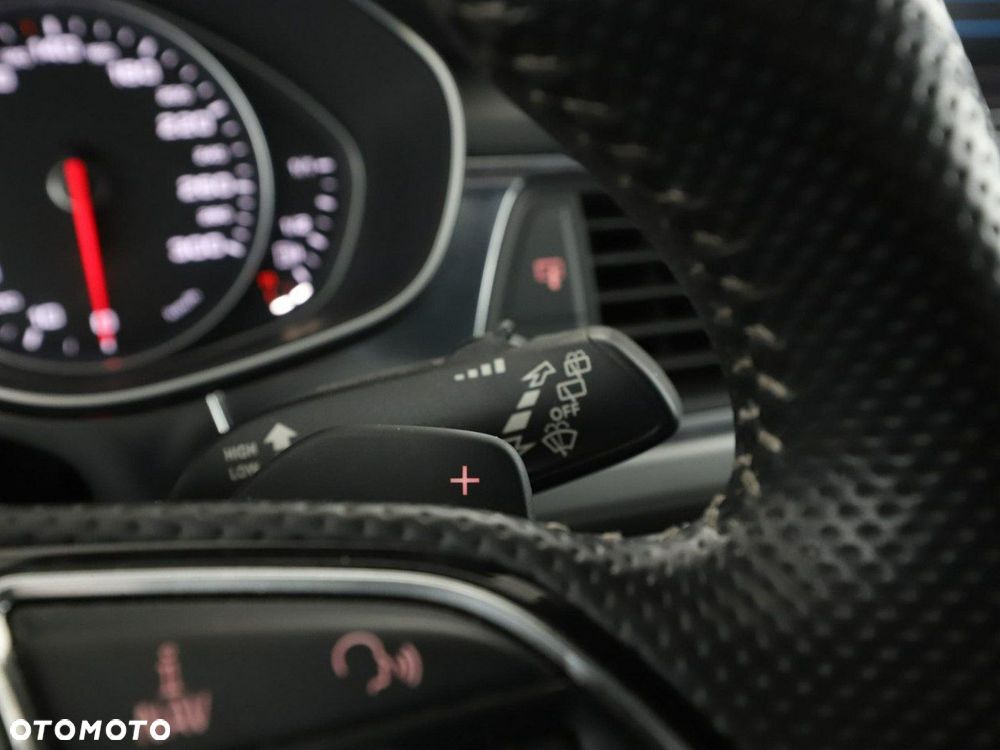 Audi A6 Avant 2.0 TDI quattro S tronic - 30