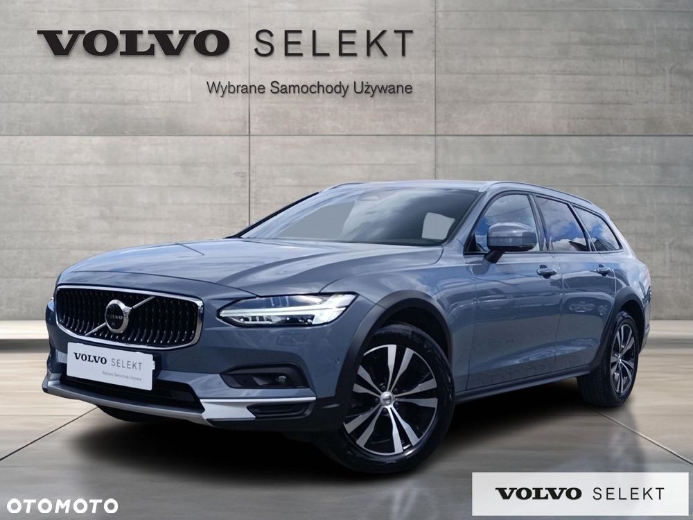 Volvo V90 Cross Country - 1