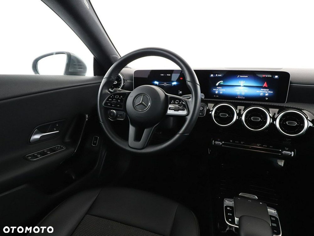 Mercedes-Benz CLA 180 d 7G-DCT - 16