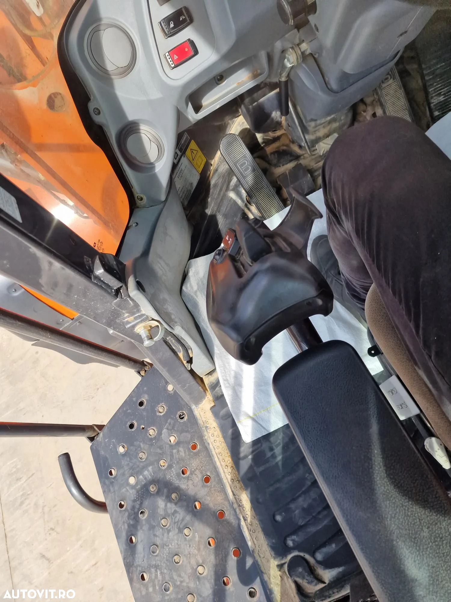 Hitachi ZW310, 2019, CUPA 5mc, Anv NOI, gresare Automata, Virare joystick, Masa operationala 28 tone, motor 283CP, posibilitate leasing 4 ani, FUNCTIONEAZA F BINE-PROMOTIE 89.900 EUR+Tva - 17
