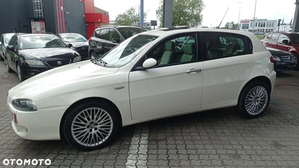 Alfa Romeo 147 1.6 Twin Spark AMICA - 17