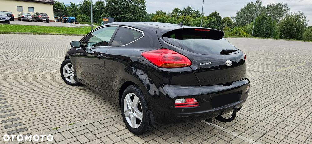Kia ProCeed 1.6 CRDi ISG Vision - 4