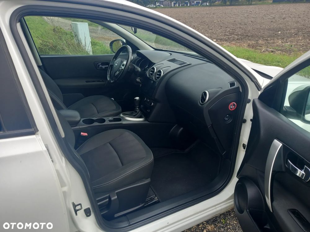 Nissan Qashqai 2.0 visia - 8