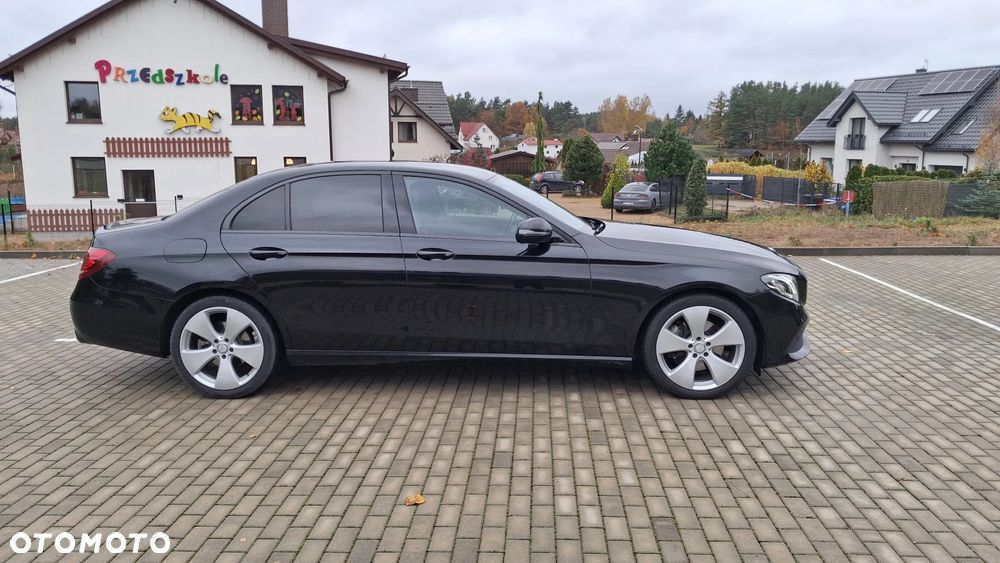 Mercedes-Benz Klasa E 220 d 4-Matic - 7