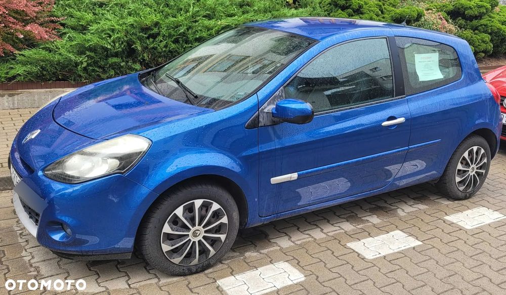 Renault Clio - 1
