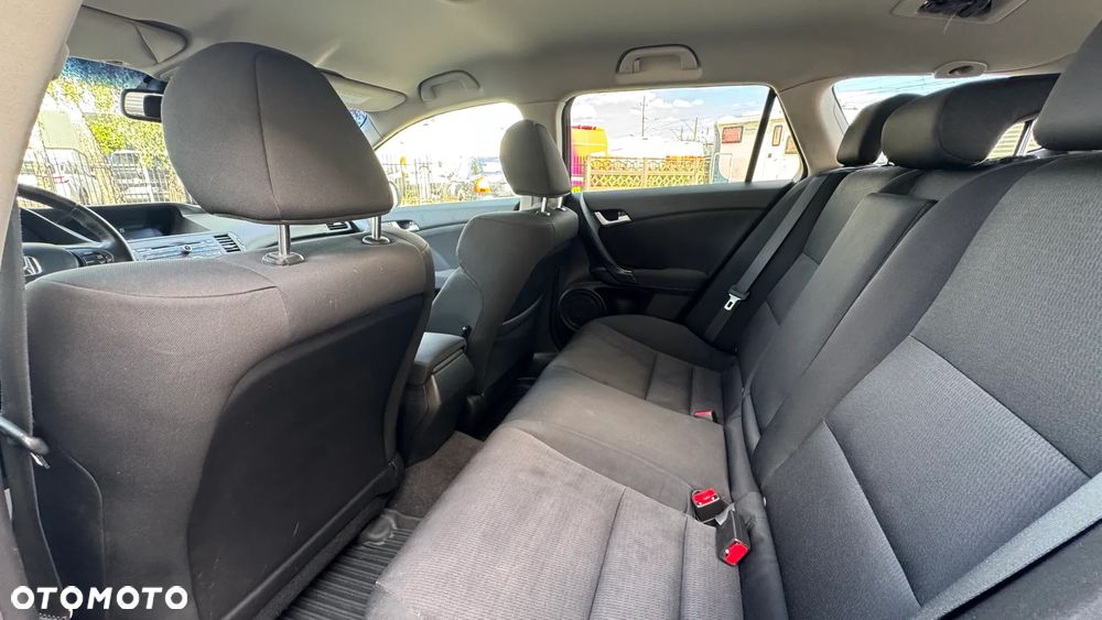 Honda Accord 2.2d Comfort - 26