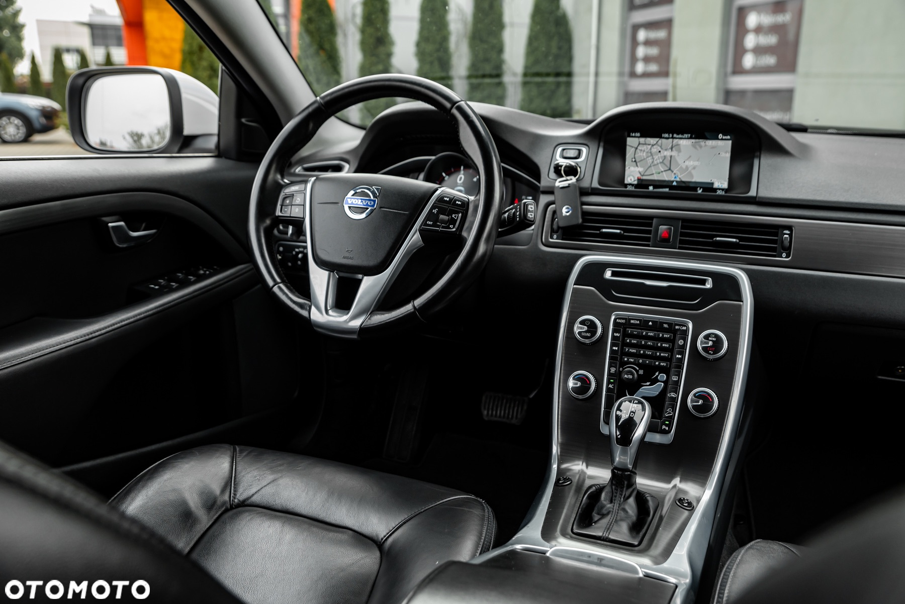 Volvo XC 70 - 25