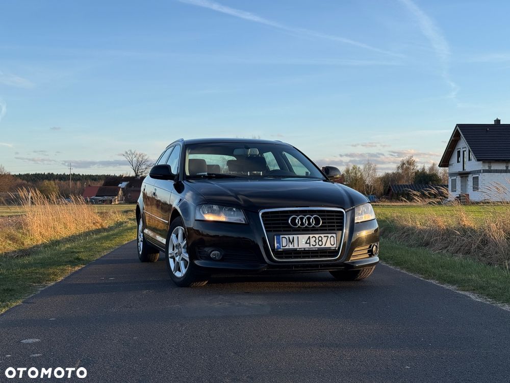 Audi A3 Sportback 2.0 TDI DSG Ambiente - 1
