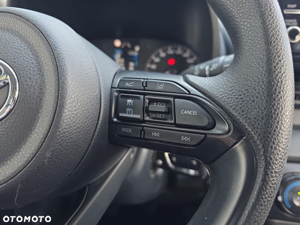 Toyota Yaris 1.0 Active - 14