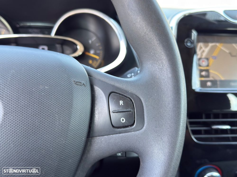 Renault Clio 0.9 TCE Dynamique S - 13